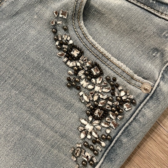 Abercrombie & Fitch Rhinestone Bling Embellished Distressed Light Skinny Jeans 4 - Picture 10 of 12
